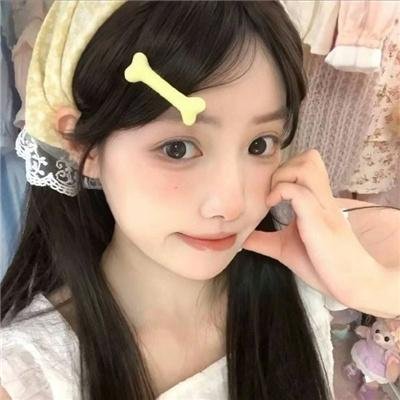 三个月亮